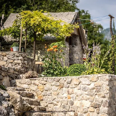 Zora - Moje Mjesto 4* Konjic