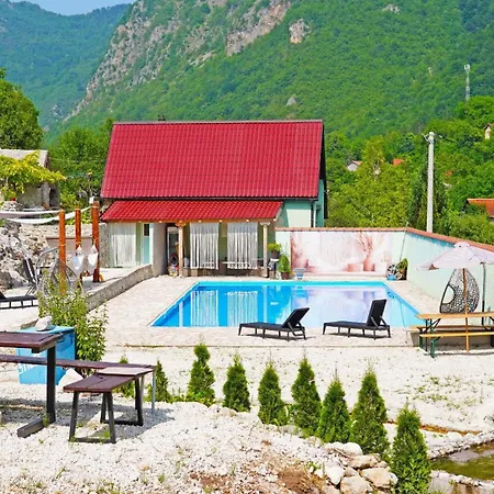 Zora - Moje Mjesto 4* Konjic